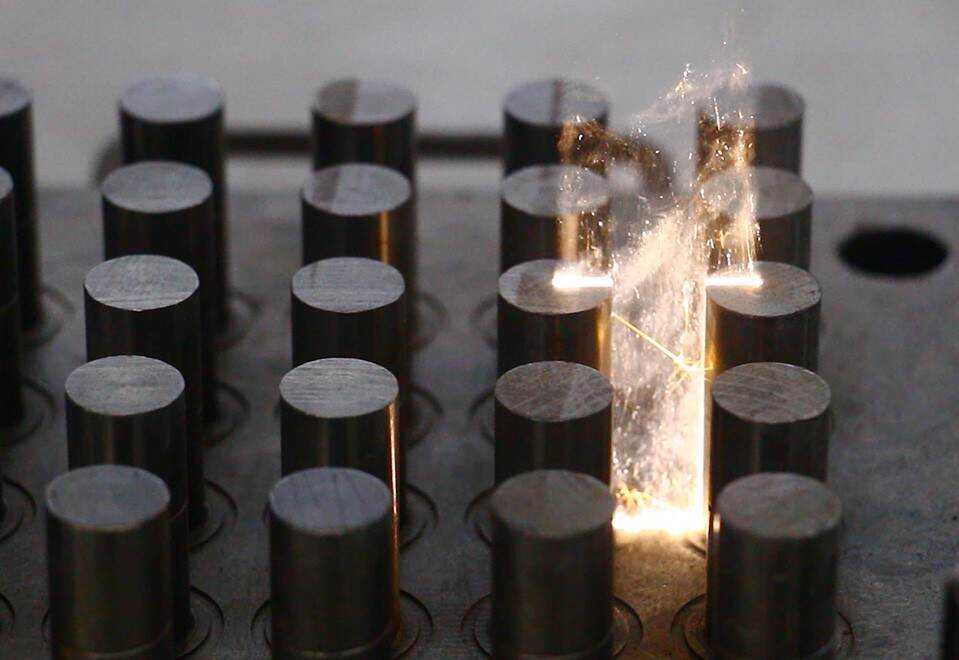 How Does a Fiber Laser Cleaner Effectively Clean Surfaces?